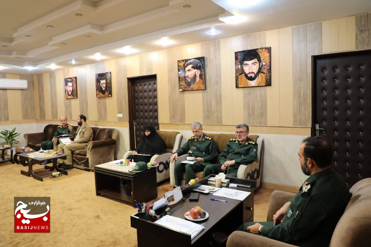 تاثیرگذاری و مردمی برگزار شدن به منظور ایجاد وحدت، اهداف کنگره ملی شهدا استان میباشد تاثیرگذاری و مردمی برگزار شدن به منظور ایجاد وحدت، اهداف کنگره ملی شهدا استان میباشد