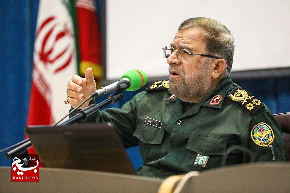 در دنیای حکمرانی جدید، سایبر منشاء تحولی بدیع در ارکان قدرت ملی است / پیروزی انقلاب اسلامی، شکست ایدئولوژی امپریالیسمی بود