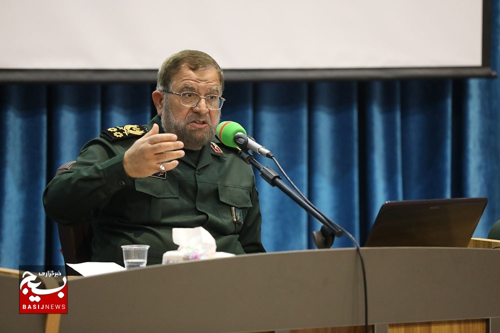 در دنیای حکمرانی جدید، سایبر منشاء تحولی بدیع در ارکان قدرت ملی است / پیروزی انقلاب اسلامی، شکست ایدئولوژی امپریالیسمی بود