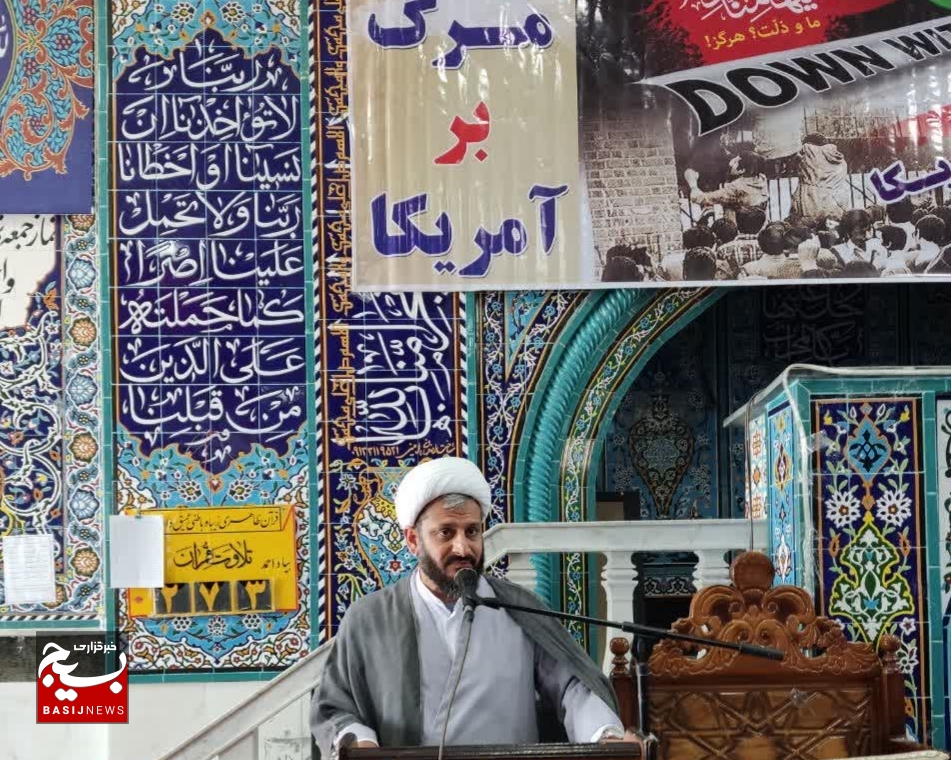 باید مانع تحریف تاریخ توسط دشمنان شویم