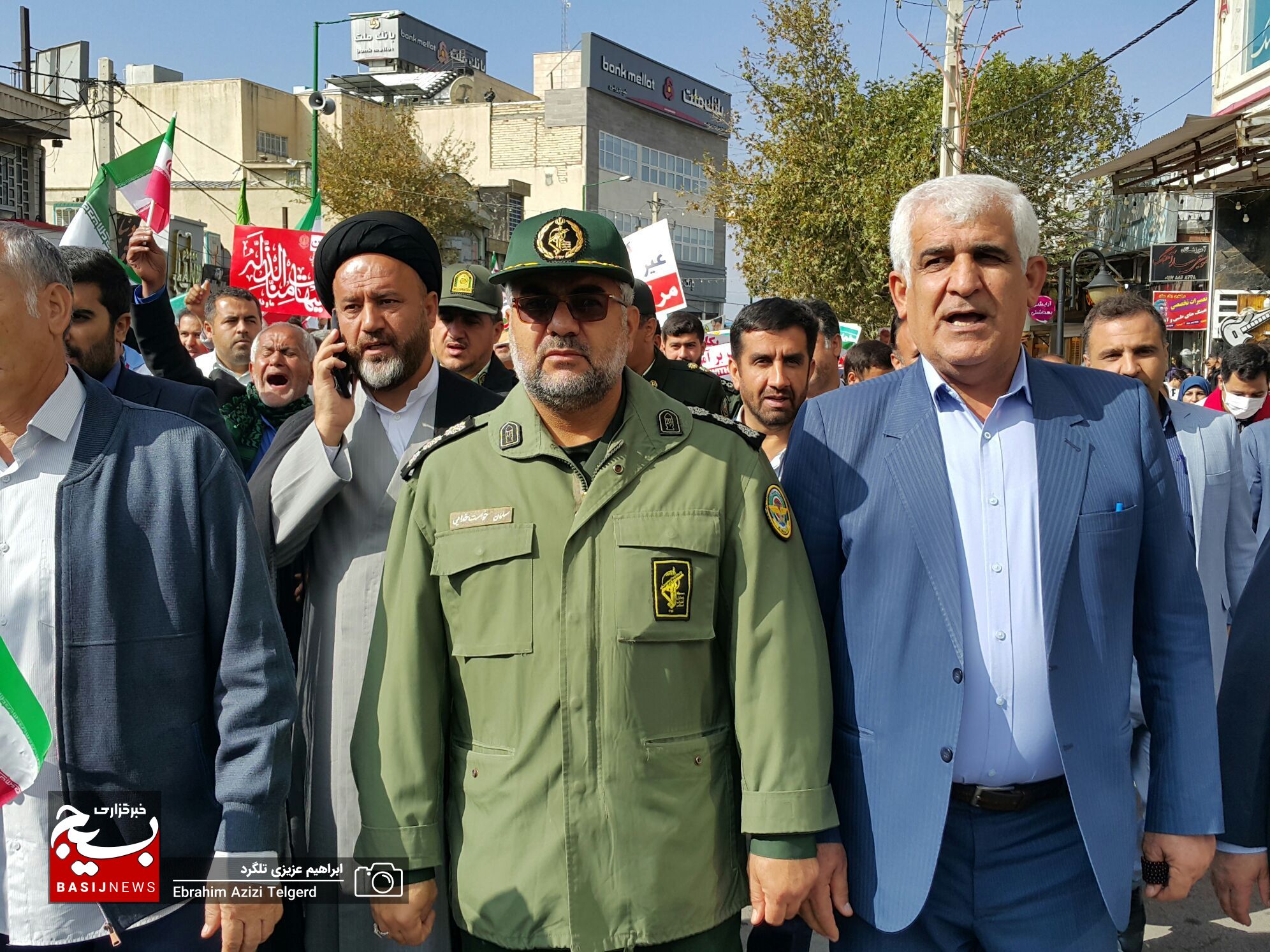 تصاویری باشکوه از راهپیمایی ۱۳ آبان‌ در یاسوج
