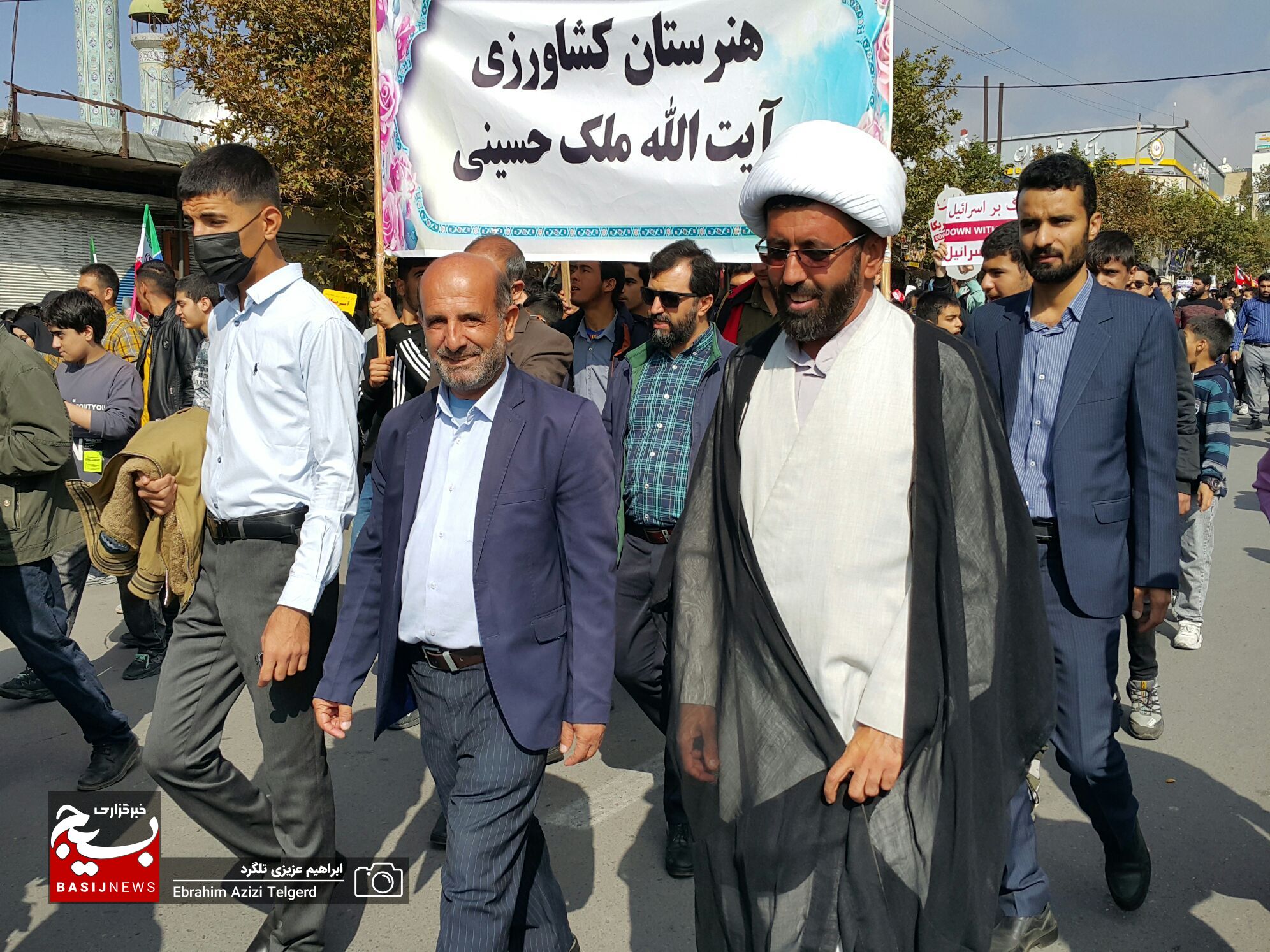 تصاویری باشکوه از راهپیمایی ۱۳ آبان‌ در یاسوج