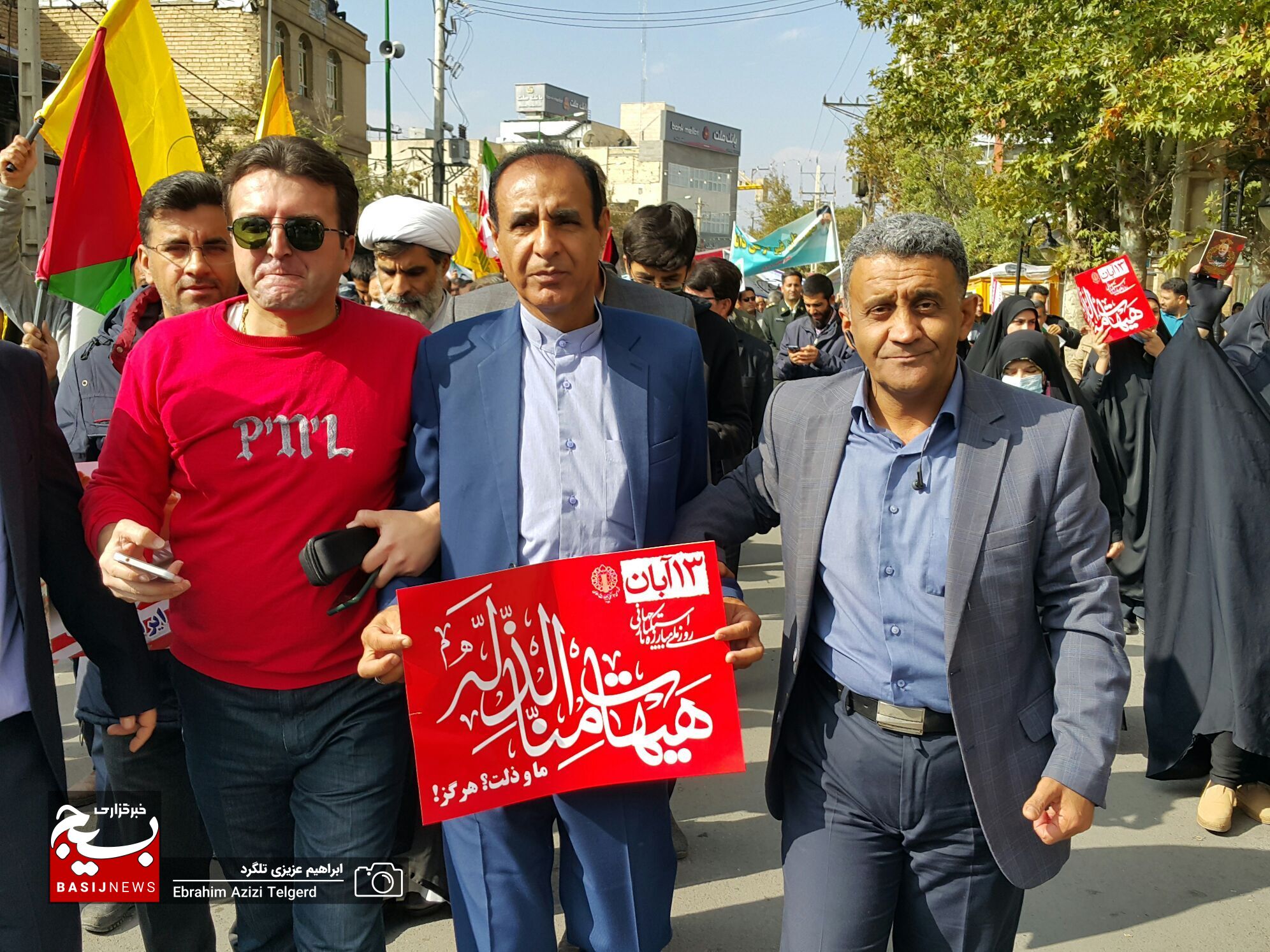 تصاویری باشکوه از راهپیمایی ۱۳ آبان‌ در یاسوج
