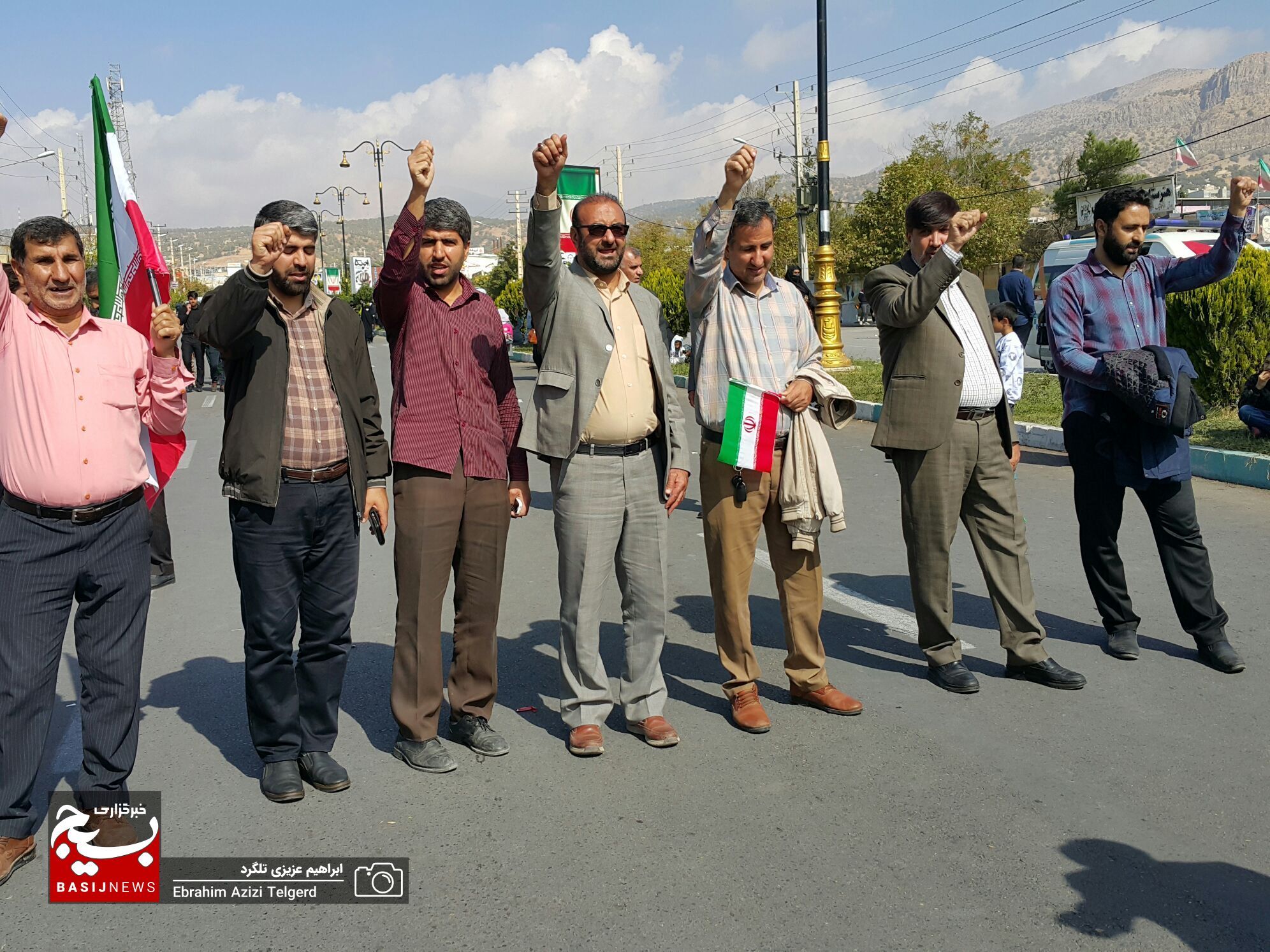 تصاویری باشکوه از راهپیمایی ۱۳ آبان‌ در یاسوج