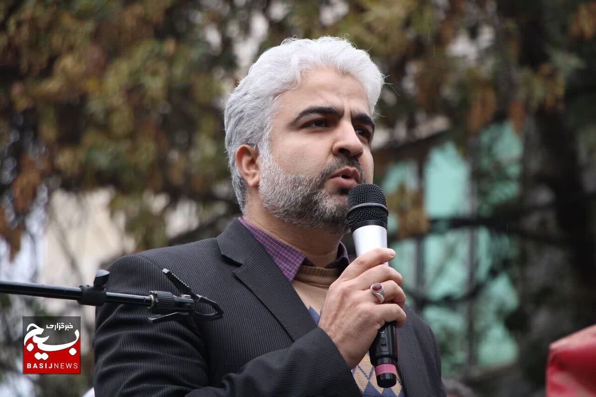 آگاهی رسانی به نسل جوان رسالت اصلی یوم الله ۱۳ آبان است
