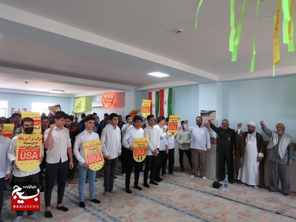 برگزاری یادواره شهدا در مدرسه امام صادق(ع) روستای پهلوانکشی برگزاری یادواره شهدا در مدرسه امام صادق(ع) روستای پهلوانکشی