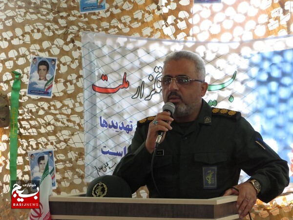 برگزاری یادواره شهدا در مدرسه امام صادق(ع) روستای پهلوانکشی برگزاری یادواره شهدا در مدرسه امام صادق(ع) روستای پهلوانکشی