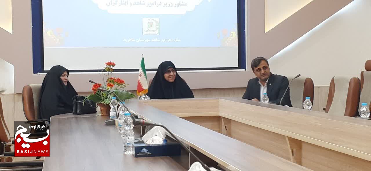فعالیت ۱۳۶۰ مدرسه شاهد و ۱۲۸۰ مدرسه ایثارگران در کشور