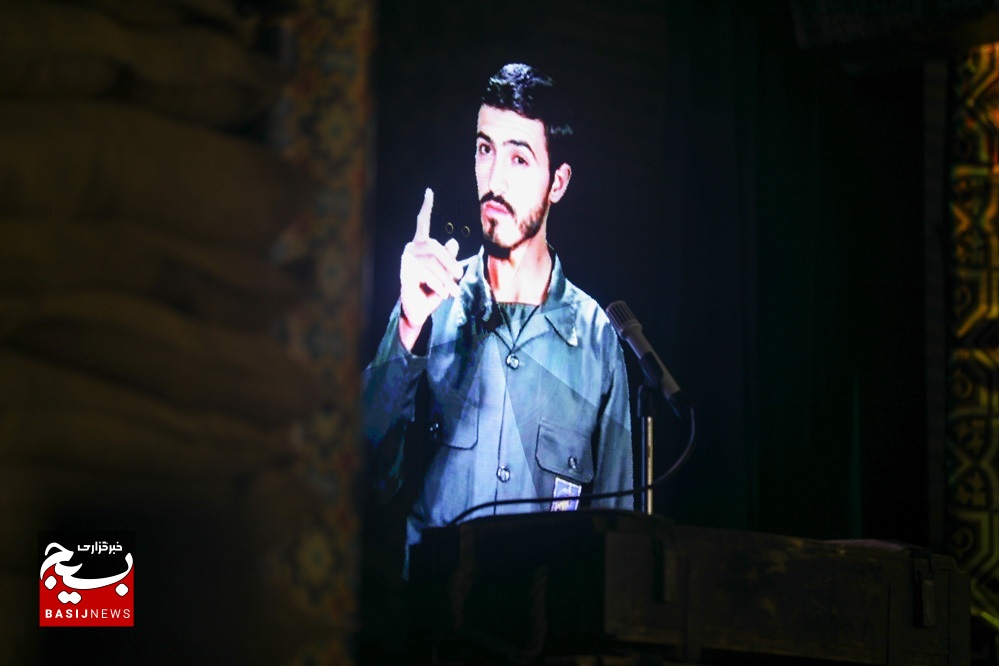 آیین گرامیداشت سردار شهید مهدی زین الدین و ۶۰۹۰ شهید استان قم برگزار شد آیین گرامیداشت سردار شهید مهدی زین الدین و ۶۰۹۰ شهید استان قم برگزار شد