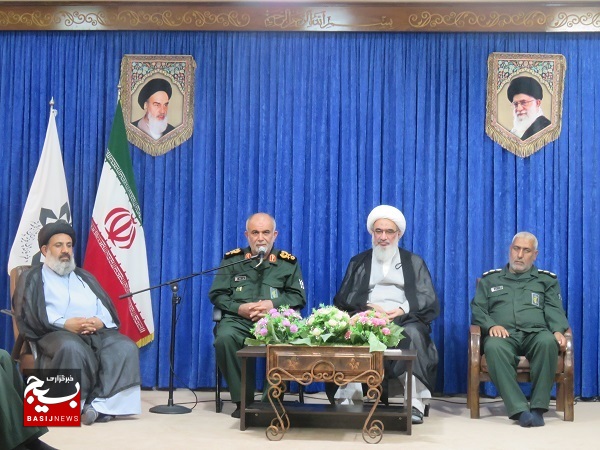 بسیج تجلی مقاومت مردمی در برابر استکبار جهانی است