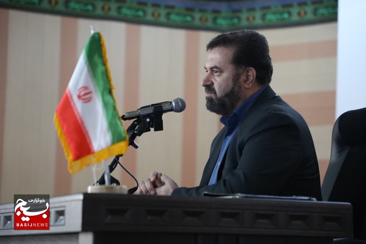 جنگ شناختی و هیبریدی روش جدید دشمن است جنگ شناختی و هیبریدی روش جدید دشمن است