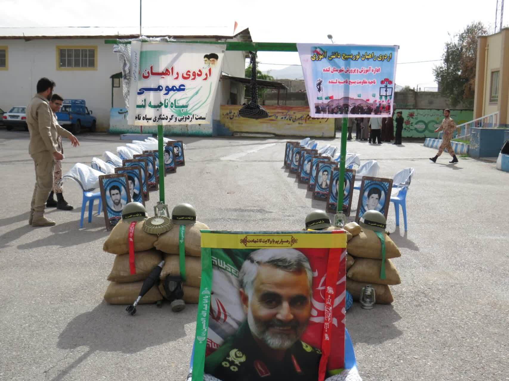 اعزام ۸۰ نفر از دانش آموزان دختر شهرستان لنده به مناطق عملیاتی جنوب کشور