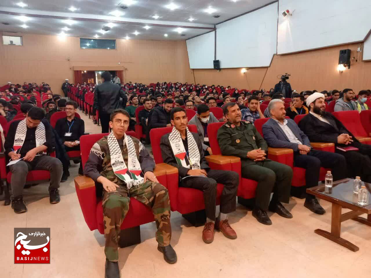 دانش آموز کهگیلویه وبویراحمدی رئیس مجمع عالی بسیج دانش آموزی کشور شد دانش آموز کهگیلویه وبویراحمدی رئیس مجمع عالی بسیج دانش آموزی کشور شد