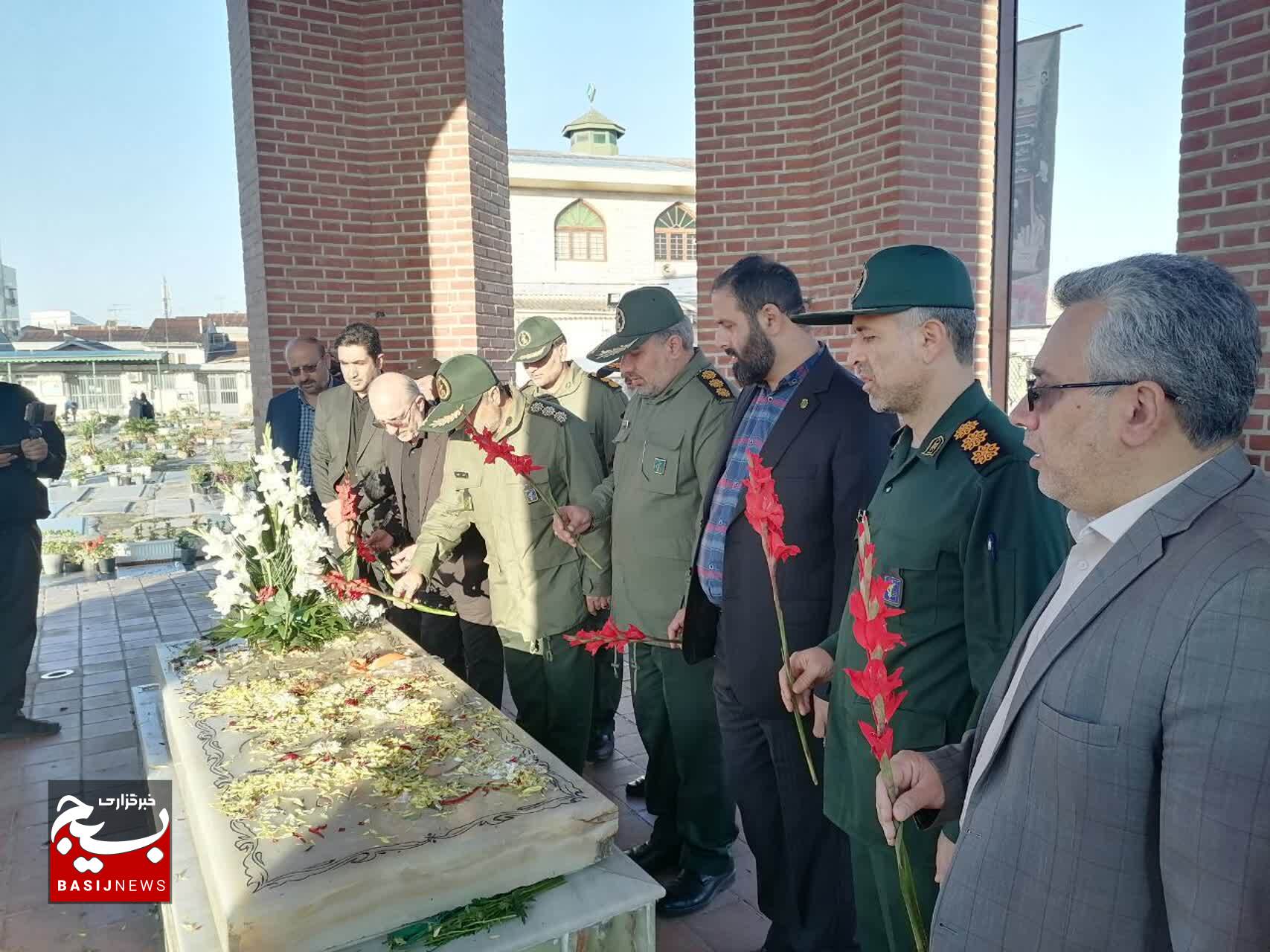 صبحگاه مشترک سپاه قدس گیلان برسر مزار میرزا کوچک خان جنگلی