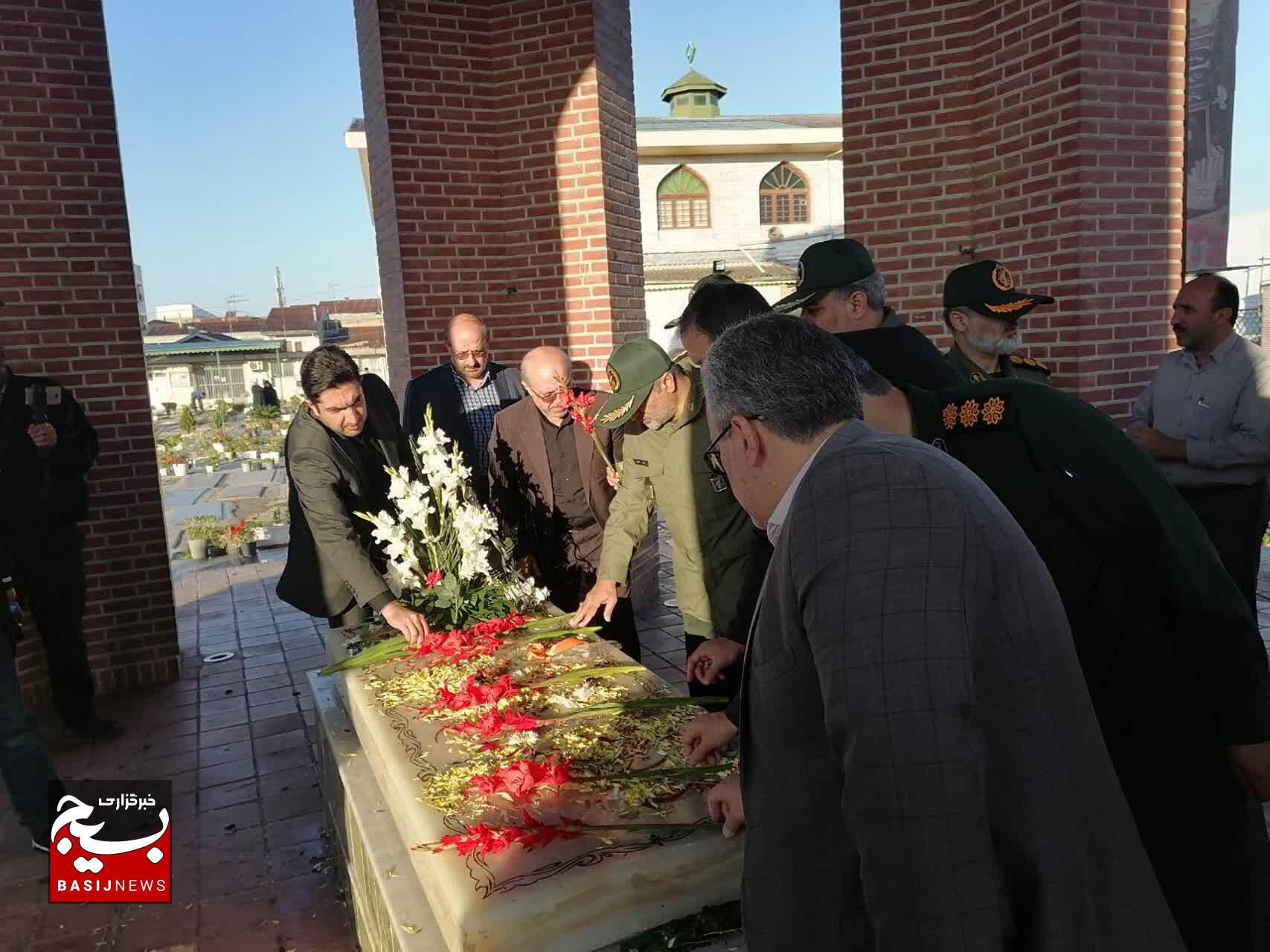 صبحگاه مشترک سپاه قدس گیلان برسر مزار میرزا کوچک خان جنگلی