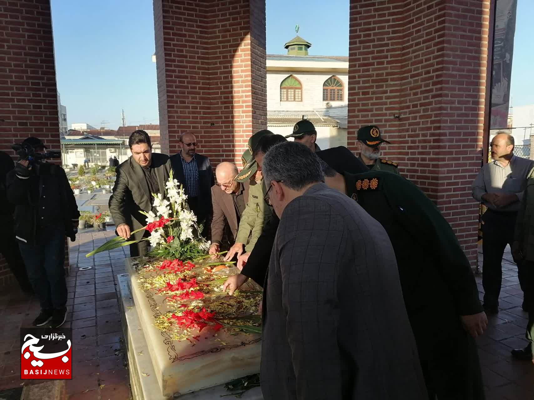 صبحگاه مشترک سپاه قدس گیلان برسر مزار میرزا کوچک خان جنگلی
