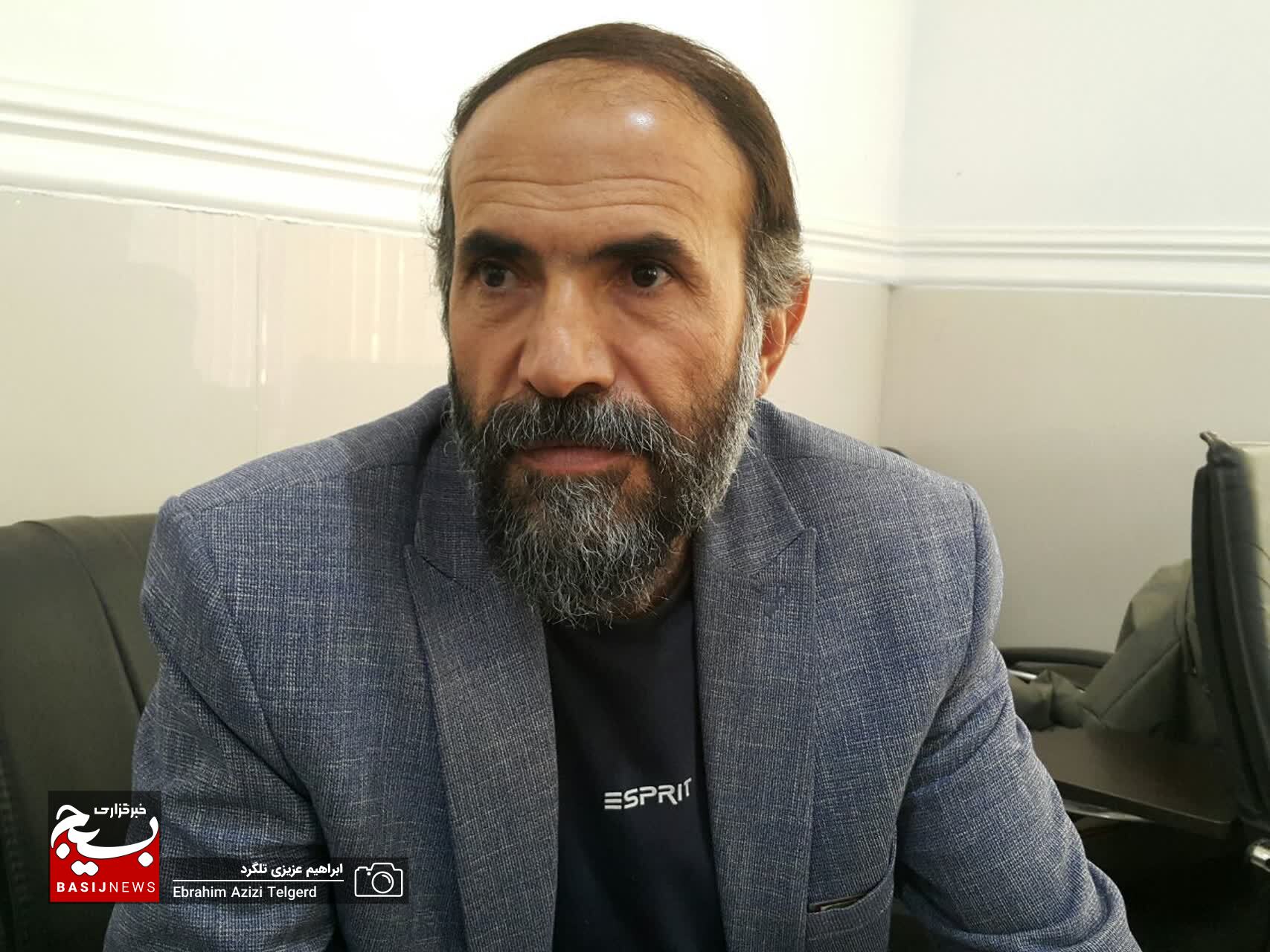 برگزیدگان جشنواره های شعر و ادبیات داستانی بسیج در یاسوج تجلیل شدند