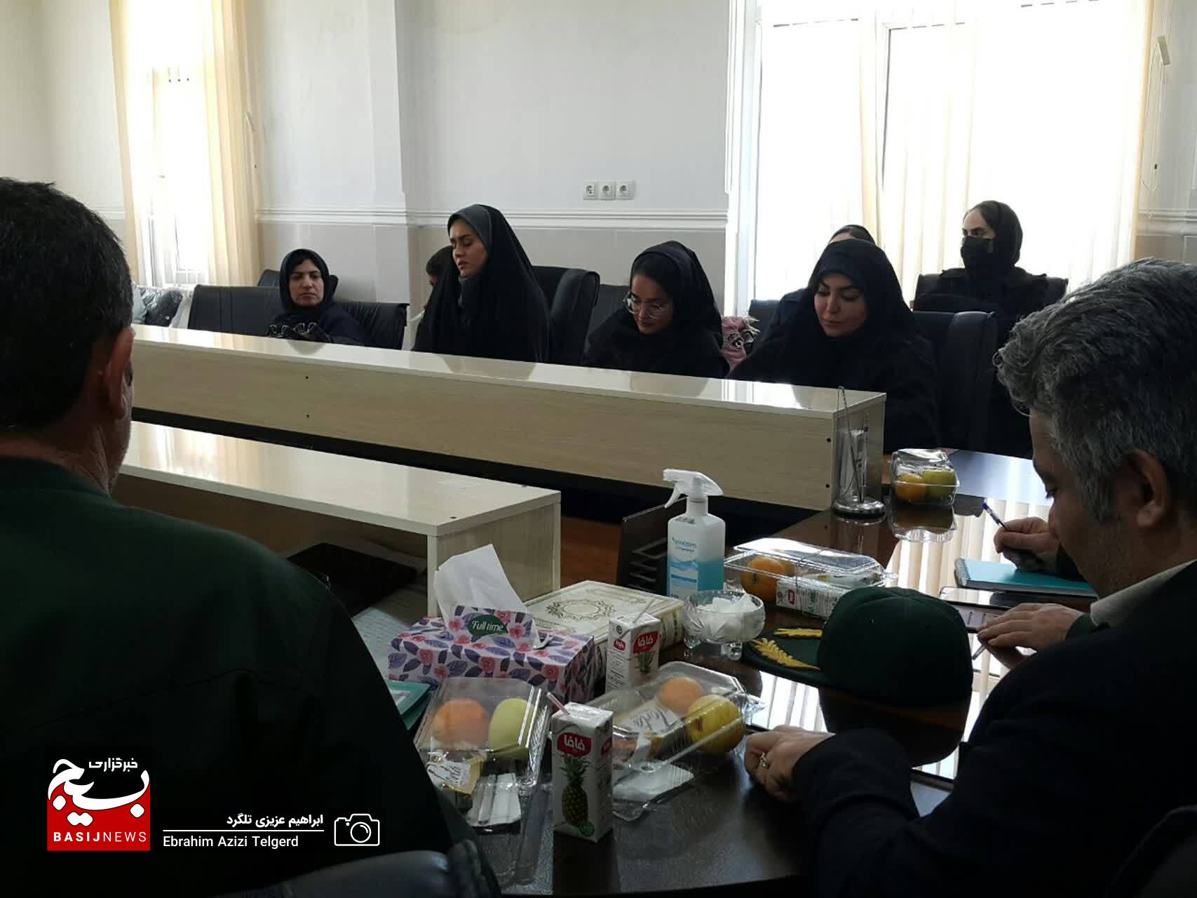 برگزیدگان جشنواره های شعر و ادبیات داستانی بسیج در یاسوج تجلیل شدند
