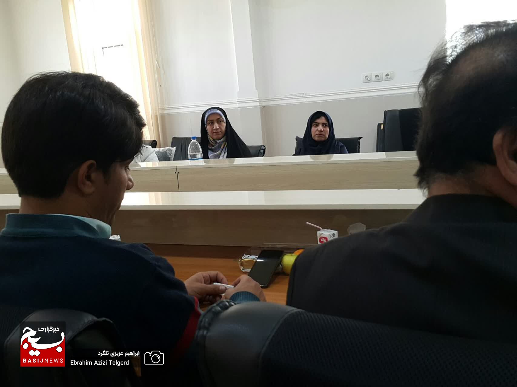 برگزیدگان جشنواره های شعر و ادبیات داستانی بسیج در یاسوج تجلیل شدند