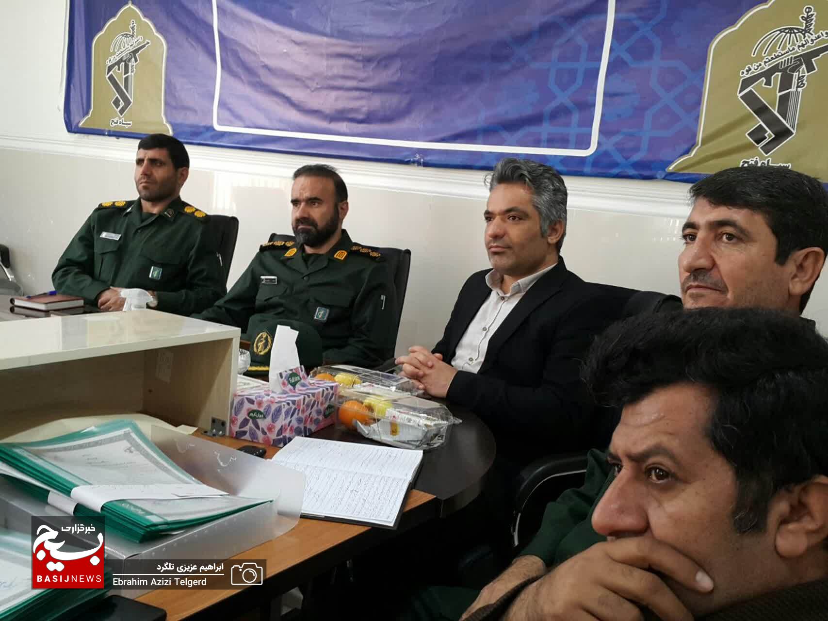 برگزیدگان جشنواره های شعر و ادبیات داستانی بسیج در یاسوج تجلیل شدند