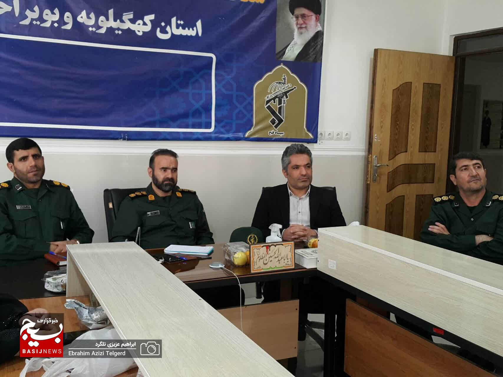 برگزیدگان جشنواره های شعر و ادبیات داستانی بسیج در یاسوج تجلیل شدند