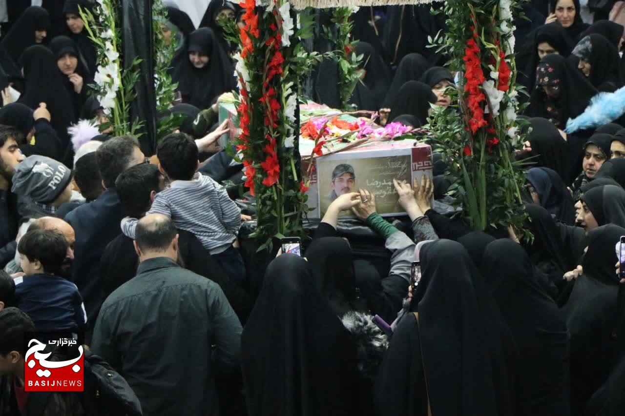 مراسم وداع با شهید مدافع حرم محمدرضا یعقوبی درگلزار شهدای رشت
