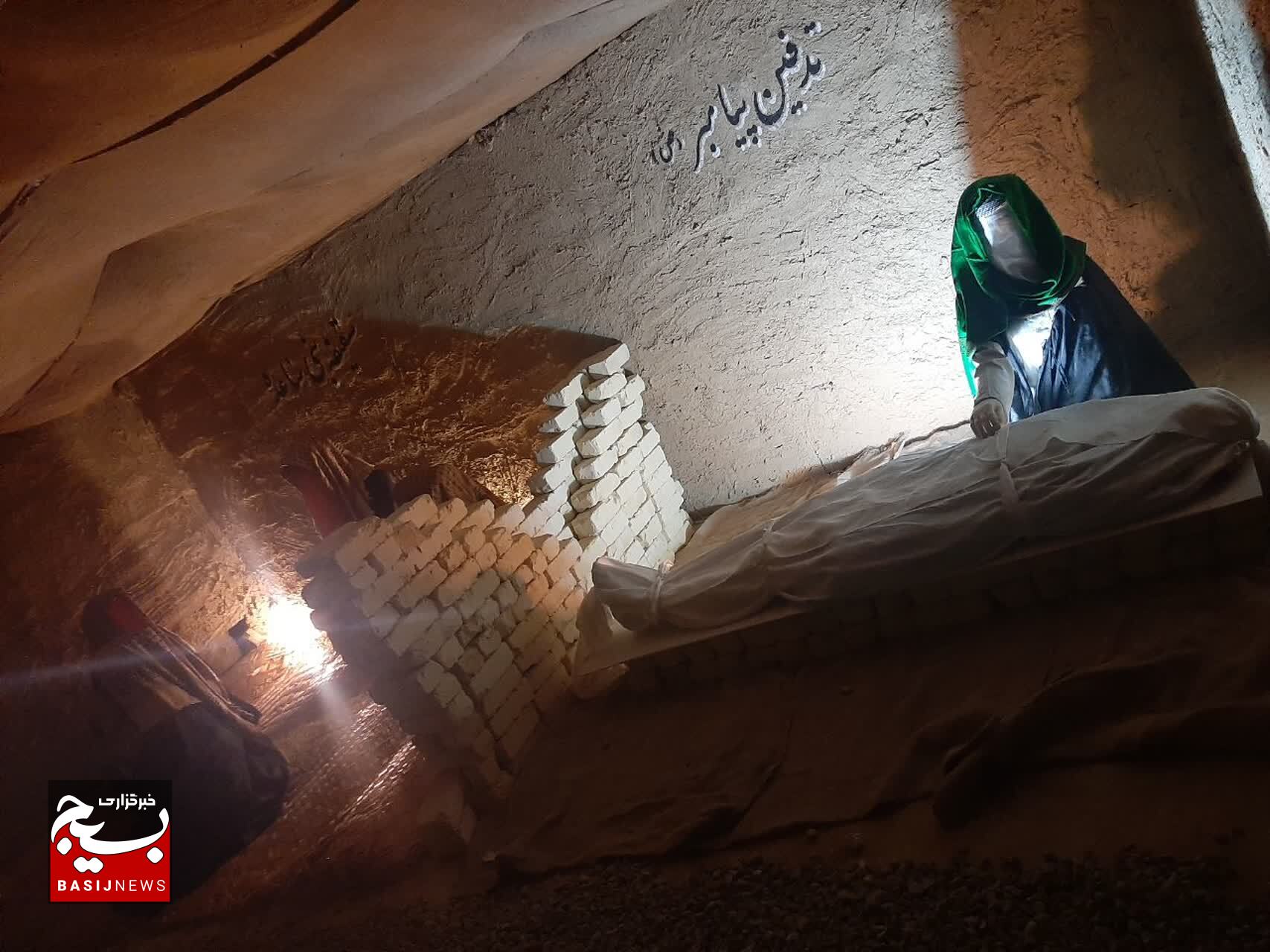 افتتاح نمایشگاه مهر مادری در یاسوج