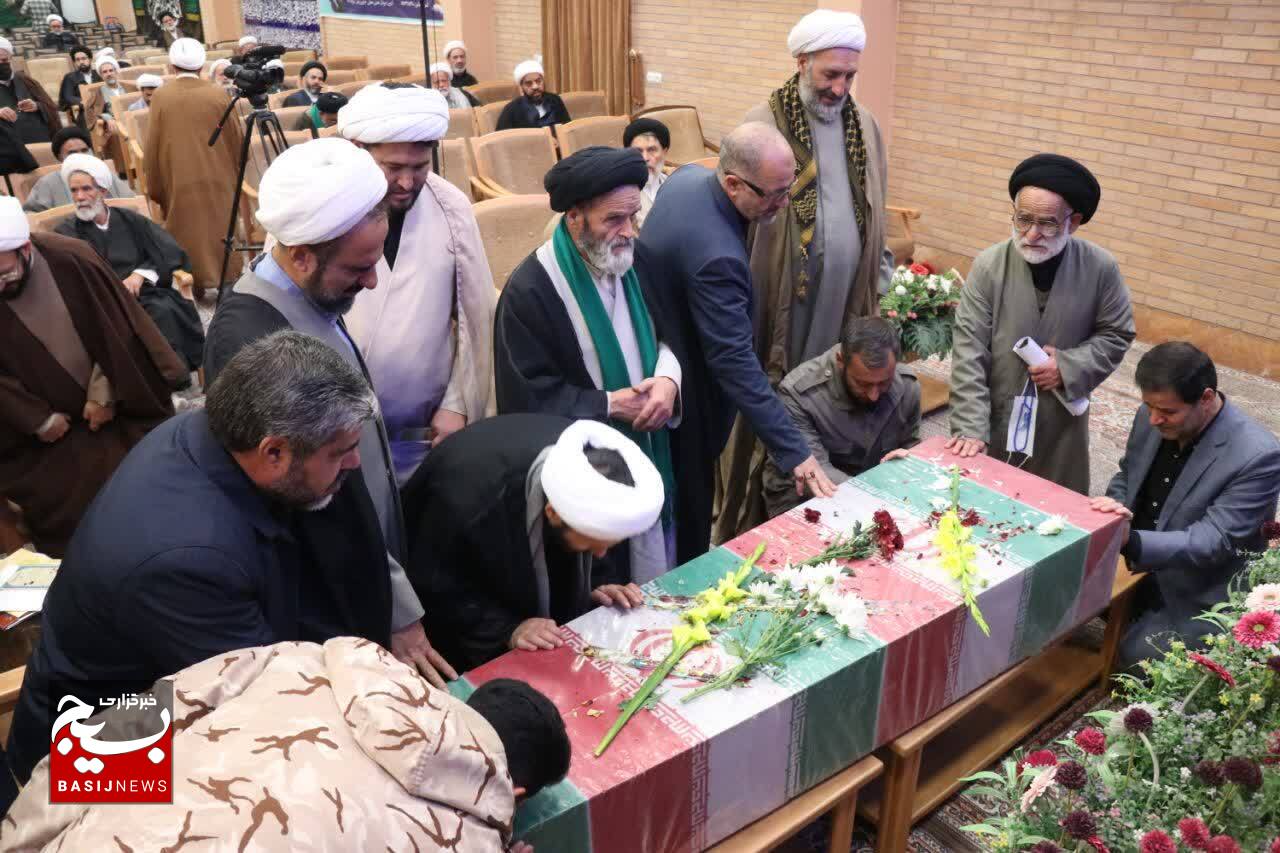 همایش تبیین رسالت، اهداف و برنامه‌های ستاد توسعه و بازسازی عتبات عالیات قم برگزار شد