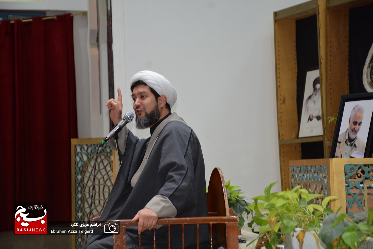 وداع باشکوه با شهدای خوشنام در حسینیه ثارالله یاسوج +(تصاویر)