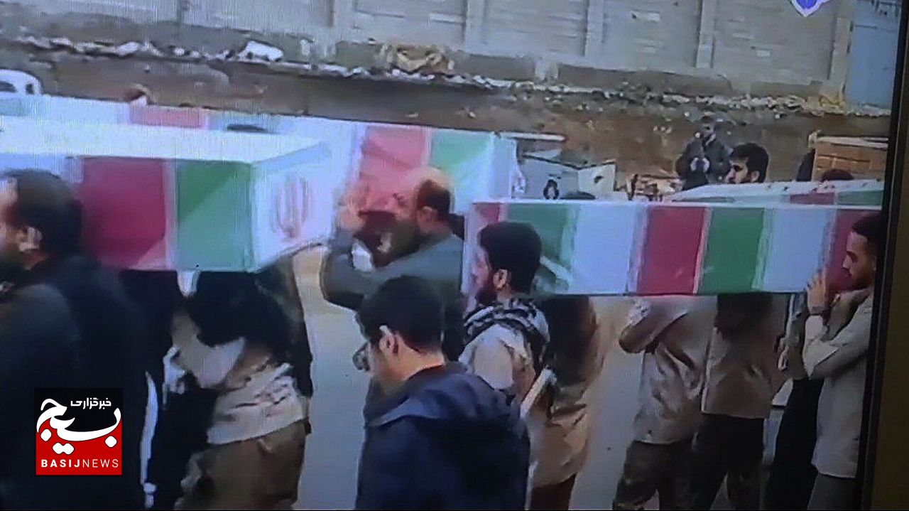 پیکر شهید مدافع امنیت و ۶ شهید گمنام در رشت تشییع شد پیکر شهید مدافع امنیت و ۶ شهید گمنام در رشت تشییع شد