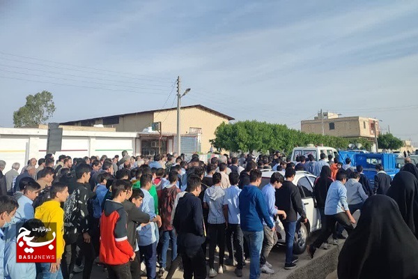 استقبال از شهید گمنام در بندرریگ استقبال از شهید گمنام در بندرریگ