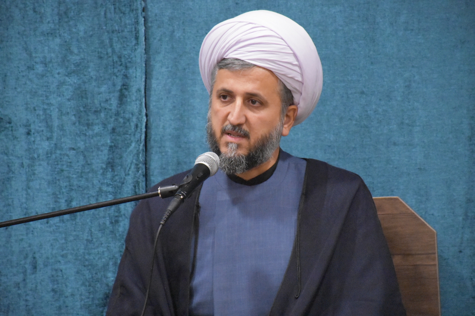 بزرگترین مسئولیت، بندگی در برابر خداوند است / مسئولین در انقلاب اسلامی باید خوش اخلاق و از سعه صدر و وجدان کاری برخوردار باشند