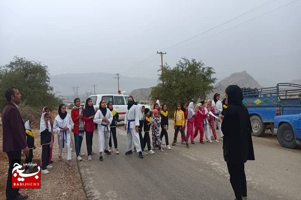 برگزاری برنامه‌های فرهنگی و ورزشی در ۹ محله کم برخوردار شهرستان کازرون +عکس