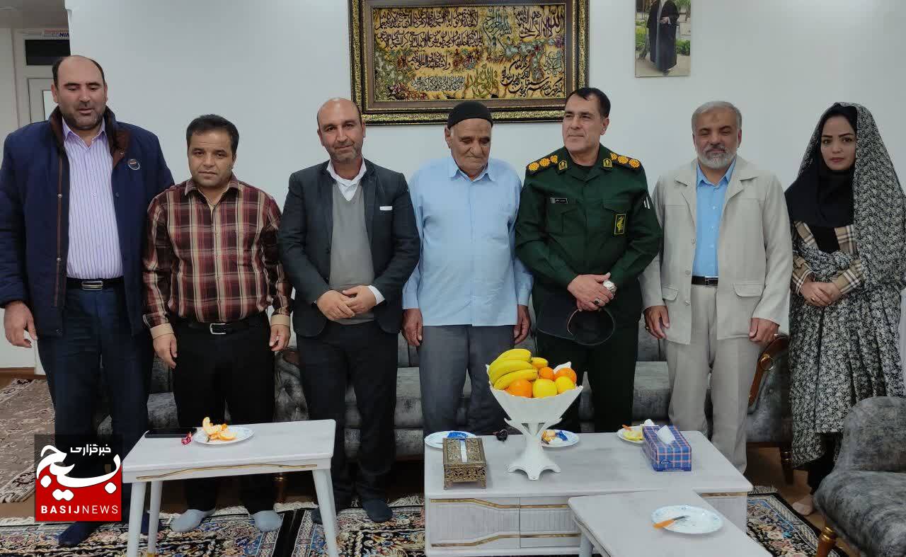 دیدار مسئول وابستگان سپاه فتح کهگیلویه و بویراحمد از بسیجیان بازنشسته