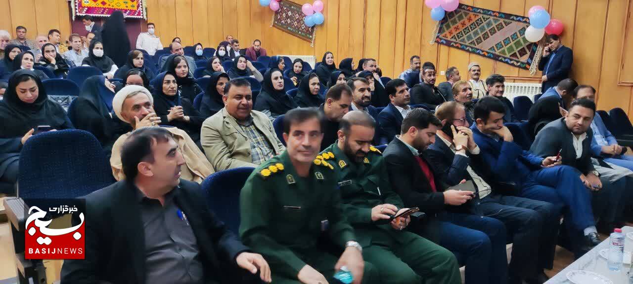 برگزاری جشن بزرگ