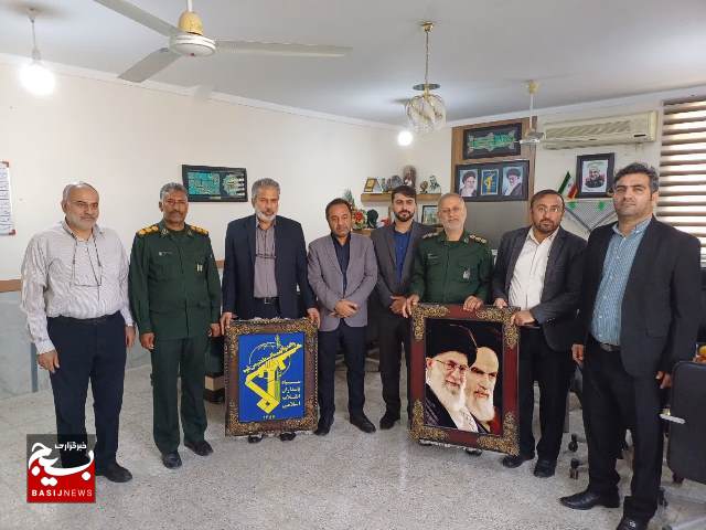 دیدار رئیس بیمارستان شهید صادق گنجی برازجان با فرمانده سپاه ناحیه دشتستان دیدار رئیس بیمارستان شهید صادق گنجی برازجان با فرمانده سپاه ناحیه دشتستان
