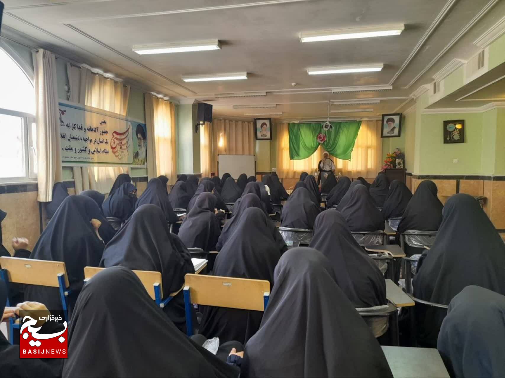 بسیج باعث تثبیت نظام جمهوری اسلامی و جلوگیری از نفوذ استکبار