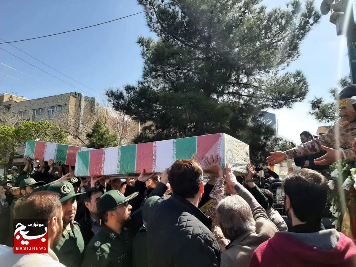 پیکر پاک ۲ شهید خوشنام دوران دفاع مقدس بردستان مردم قدرشناس قزوین تشییع شد