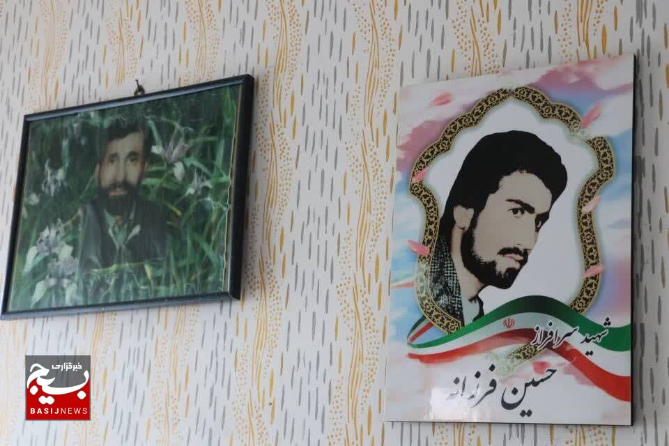 دیدار مسئول سازمان بسیج کارگران و کارخانجات کشور با خانواده شهید حسین فرزانه