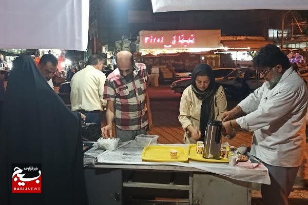 توزیع افطاری به همت بسیج اصناف گناوه