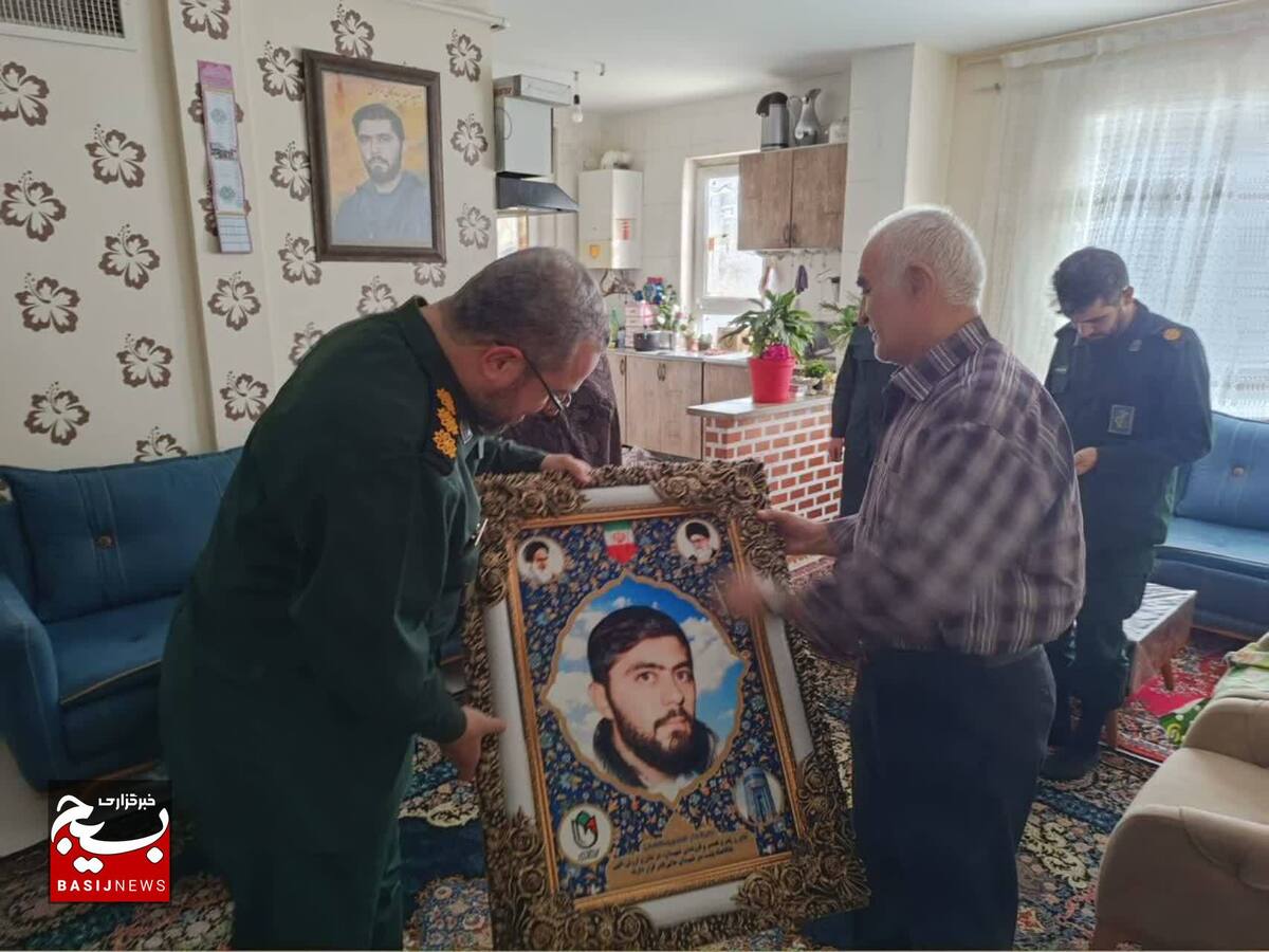 پدران و مادران شهدا، اسوه‌های صبر و استقامت هستند