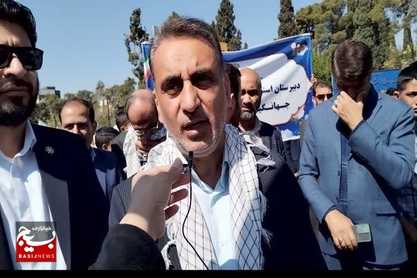 آن‌ها که در خانه ماندند که به این رود خروشان در محکومیت جنایات رژیم صهیونسیتی بپیوندند/ دانش‌آموزان با فهم بیشتری از آزادی درک ملموس‌تری از اشغالگری رژیم در راهپیمایی امسال شرکت می‌کنند