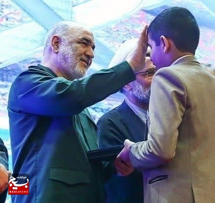 نوای اذان «رحیم موذن‌زاده» آرام جان کودک اردبیلی