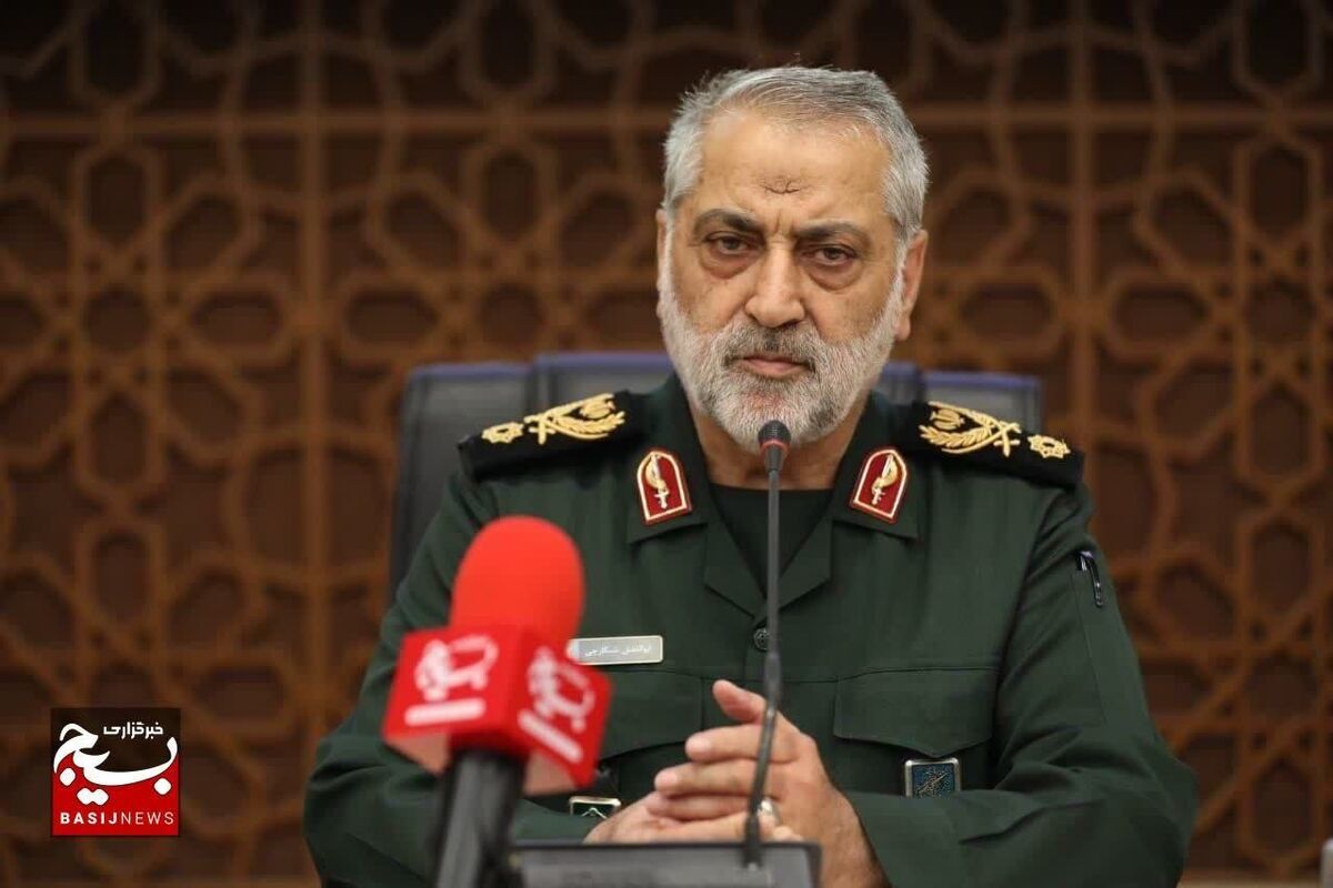 پای هر متجاوزی که از گلیمش درازتر شود قطع می‌کنیم