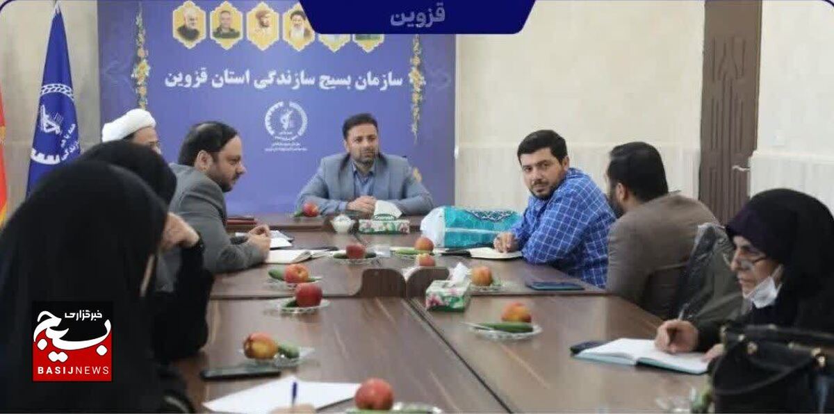  

گروه های جهادی خط شکن بن بست ها و امیدآفرین عرصه پیشرفت هستند
