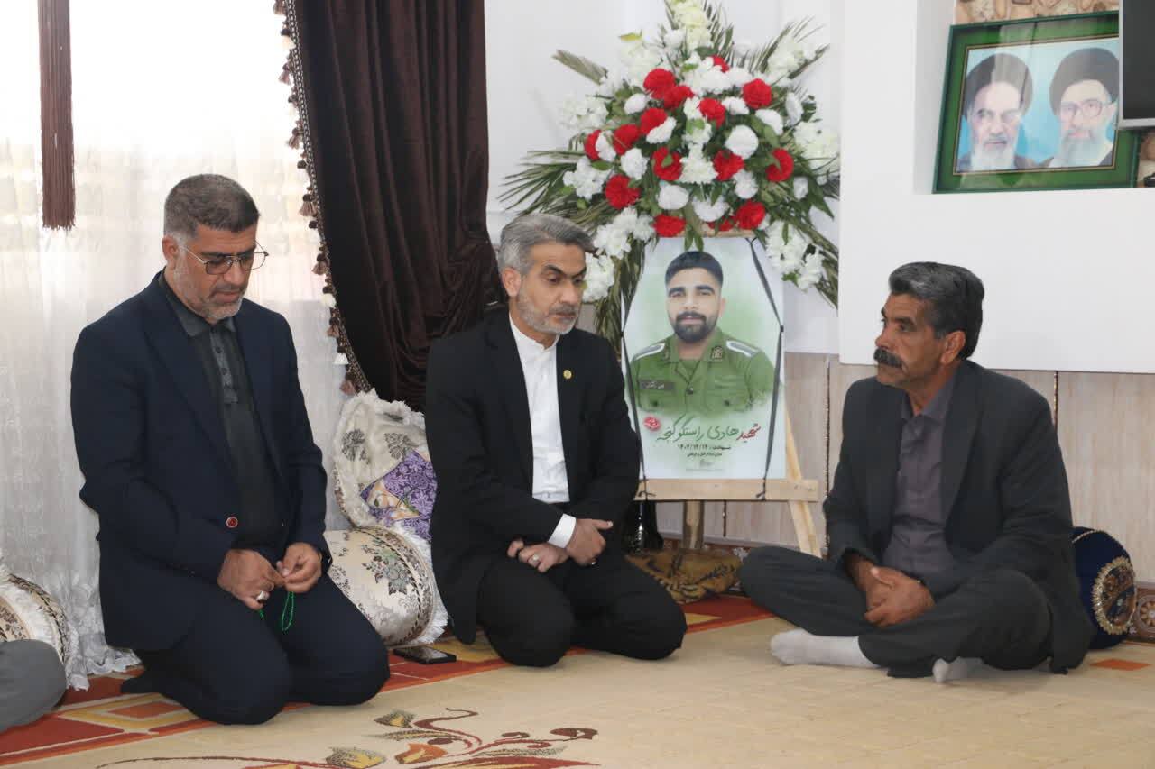 دیدار نوروزی با خانواده شهید مدافع امنیت هادی راستگو گنجه