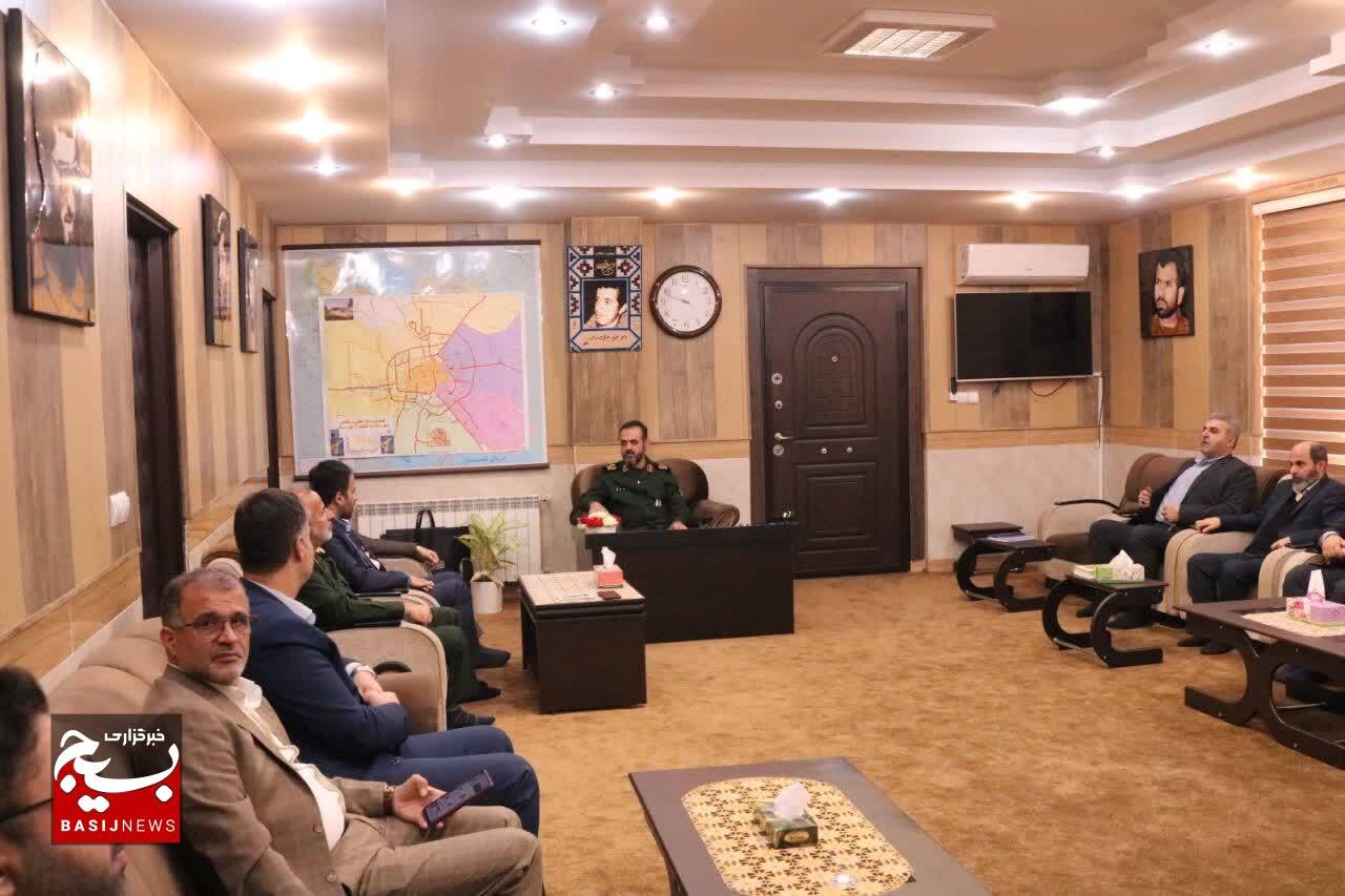 دیدار نوروزی شهردار و اعضای شورای شهر رشت با فرمانده سپاه قدس گیلان