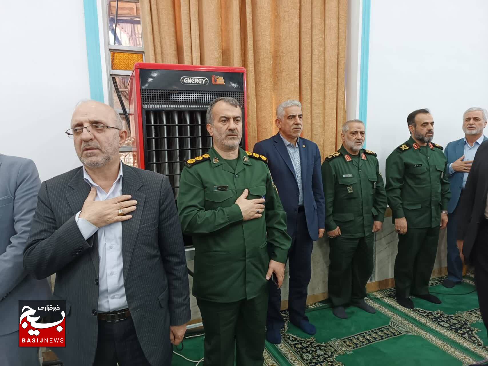 شهید املاکی تمام زندگی خود را مانند دیگر شهدا وقف انقلاب اسلامی کرد