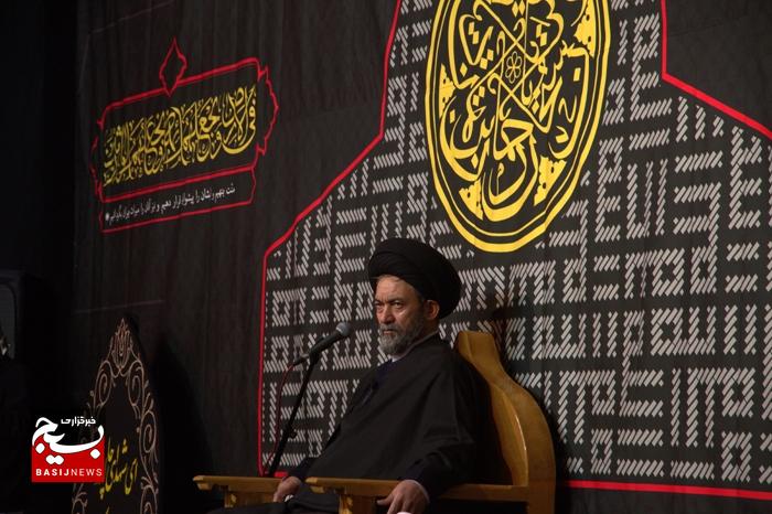 تحریف دین با فقدان مرجعیت علمی رخ می‌دهد