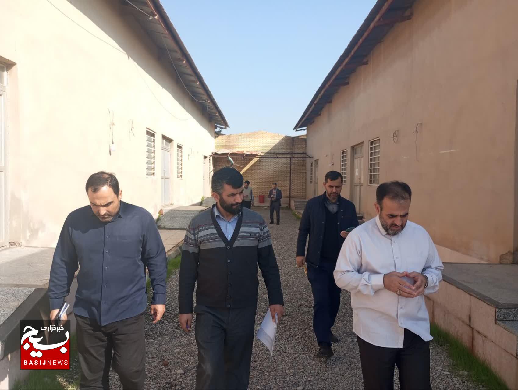 بازدید فرمانده سپاه قدس گیلان از اردوگاه راهیان نور شهید حبیب الهی در اهواز بازدید فرمانده سپاه قدس گیلان از اردوگاه راهیان نور شهید حبیب الهی در اهواز